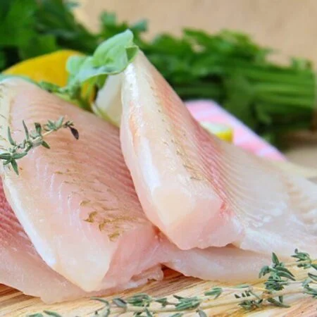 FROZEN BASA FILLET / FRESH & DELICIOUS SEAFOOD / MADE in VIETNAM